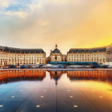 Staycity Centre Aparthotel Bordeaux