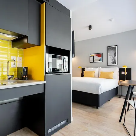 Aparthotel Staycity Centre